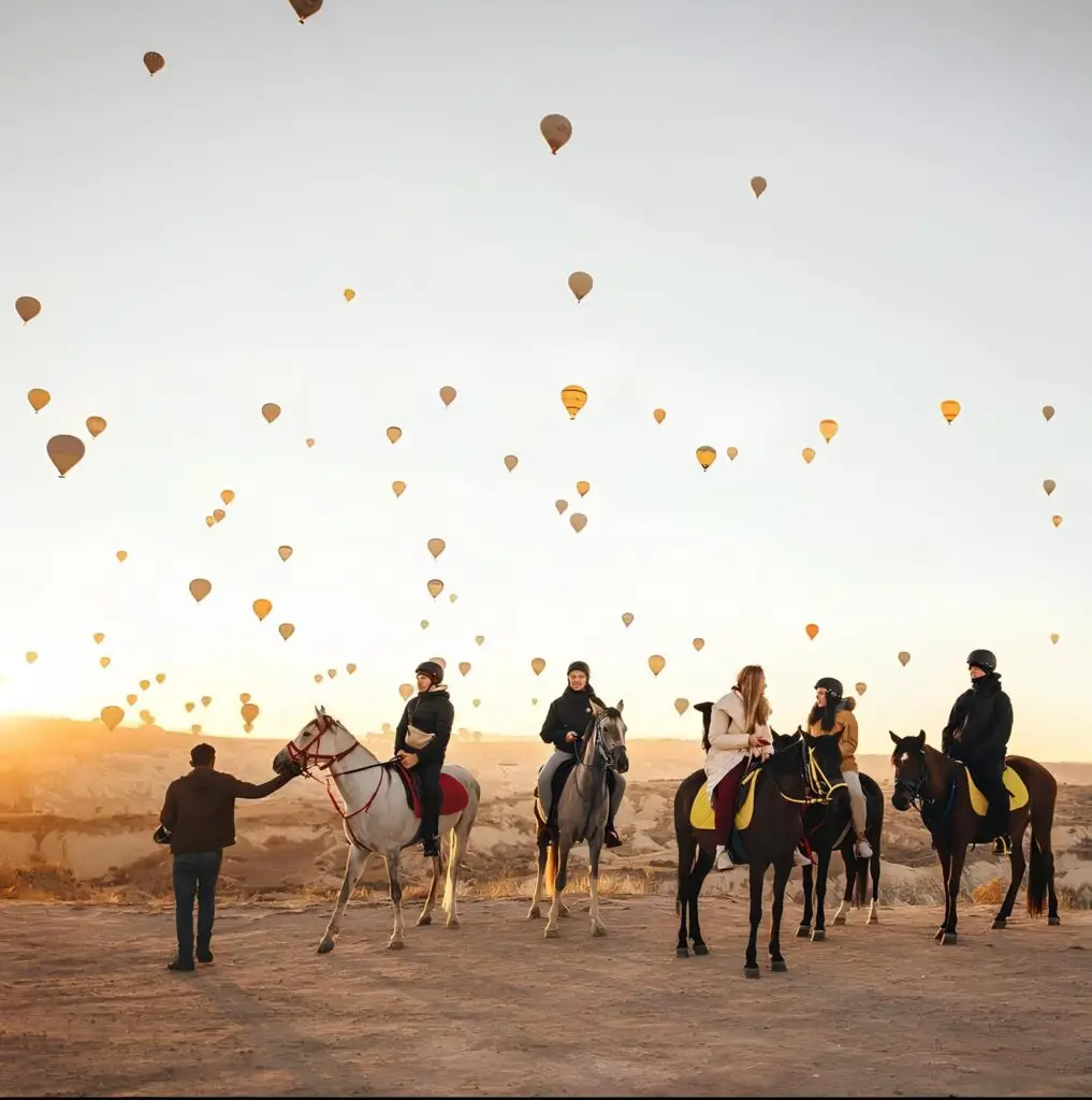 img 7399 1.jpg cappadocia sunrise horse riding air balloons